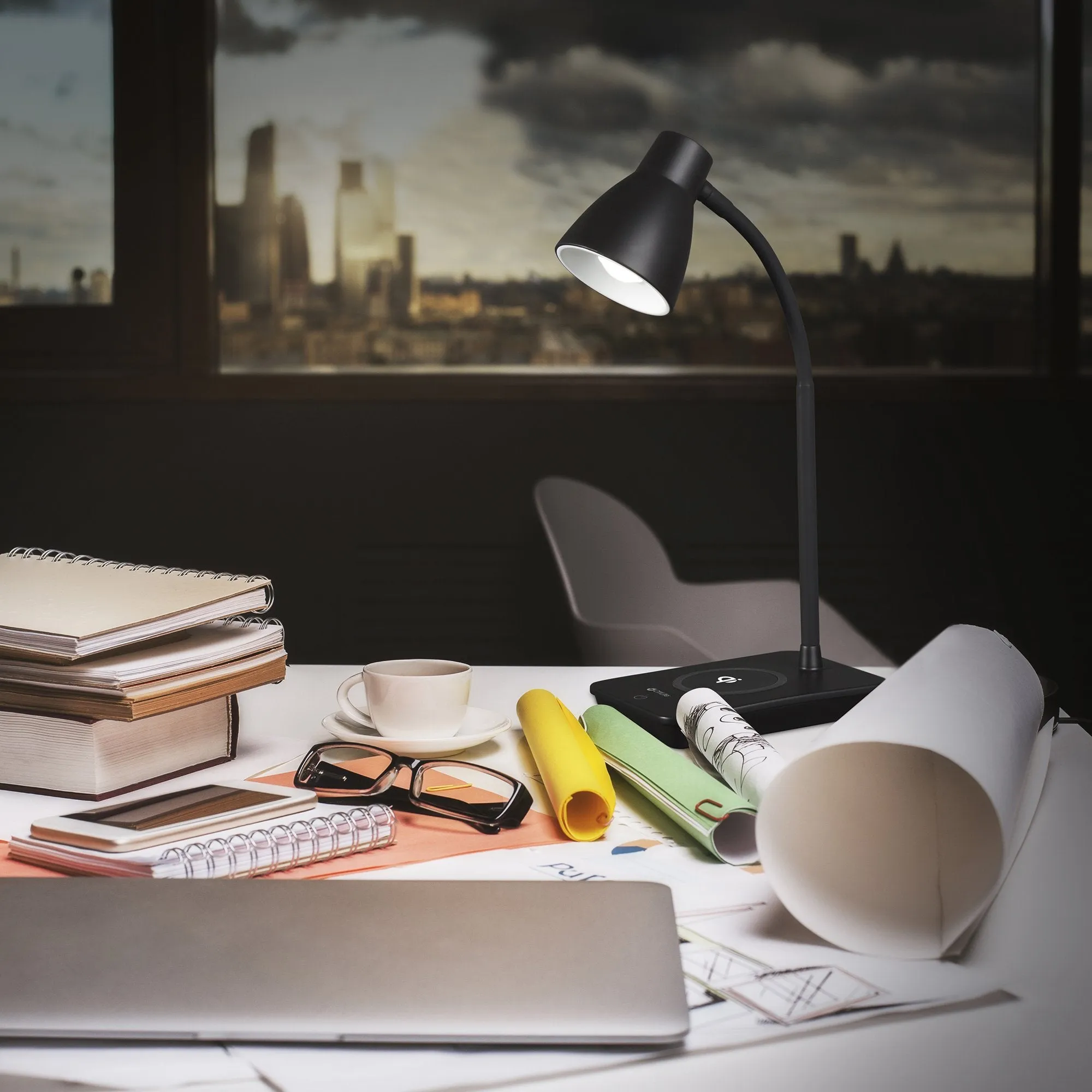 Infuse LED Desk Lamp With Wireless Charging