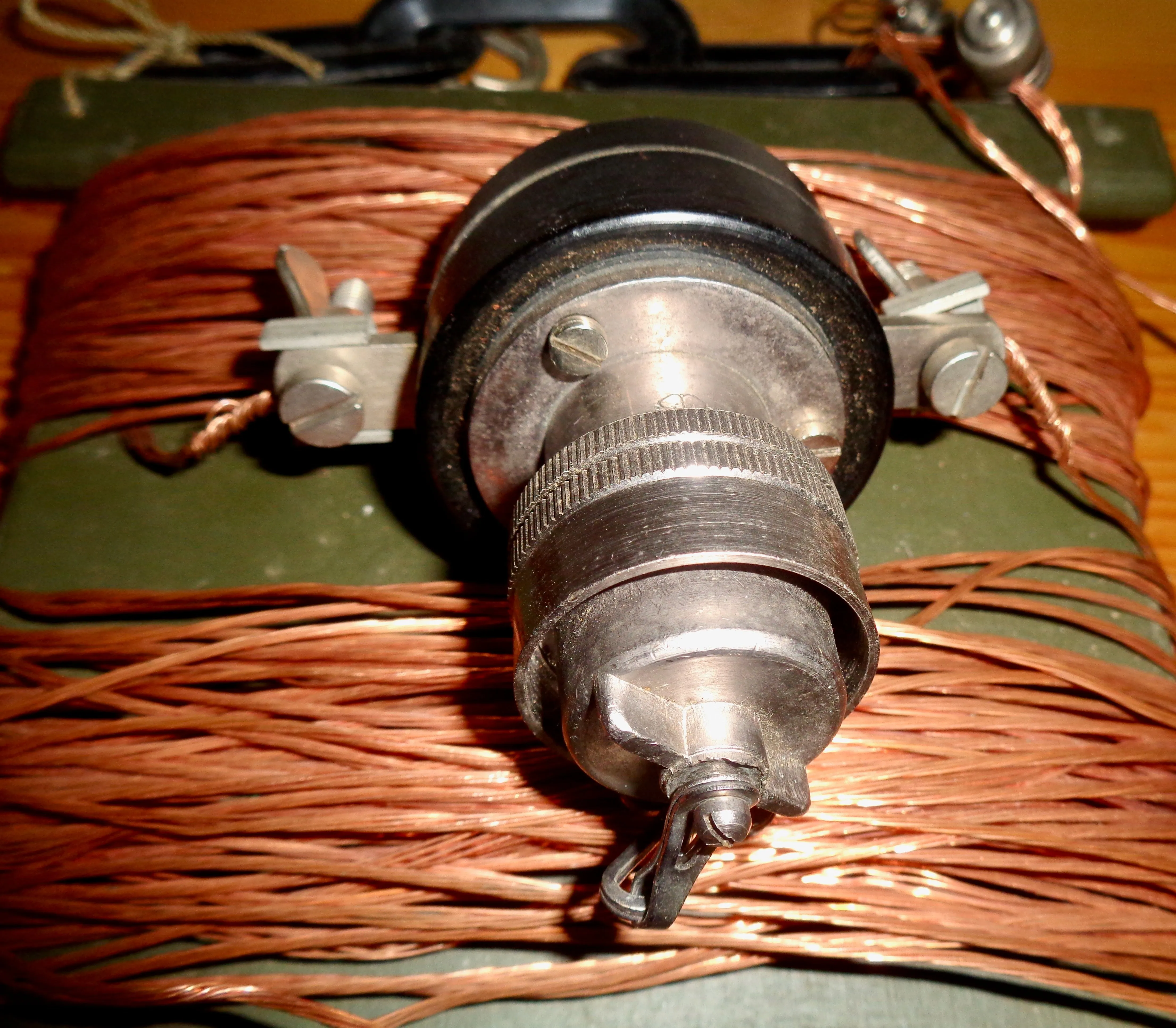 WW2 WS22 ZA30426 Couplings Dipole Aerial No.2 Mk1 With ZA29517 Bobbin And Link Insulators